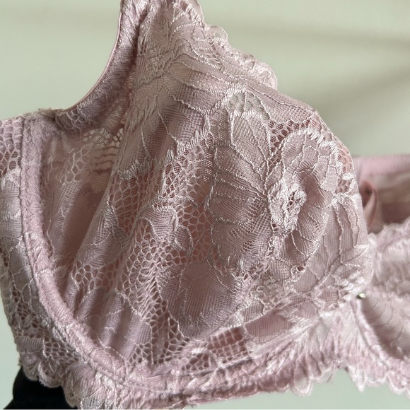 NWOT Lace Bra from La Vie en Rose | Pink/Mauve | 36C - Picture 4 of 7